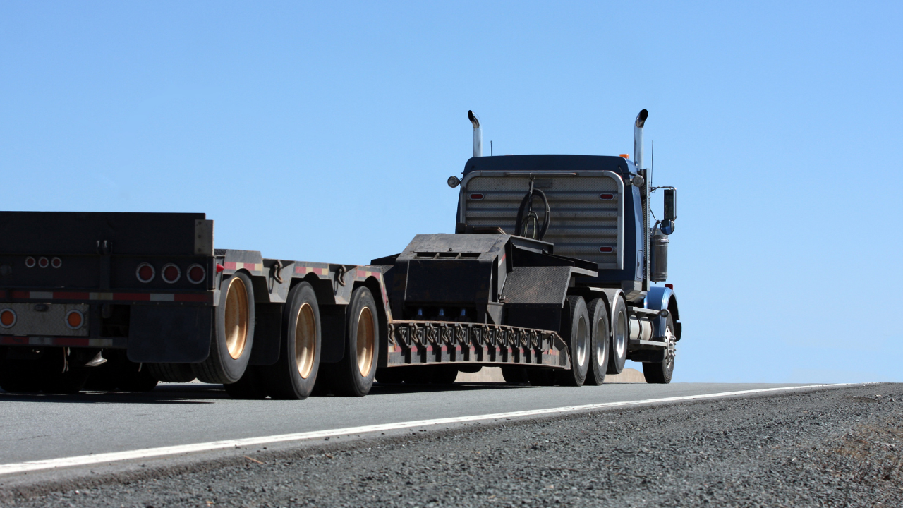 truck and flatbed trailer rental near me